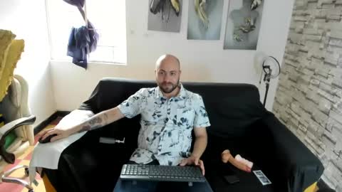 Snapshot of mike_lover_ chatting on 07.17.26 mike lover online show from 07.17.26