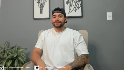 Mike Montoya online show from 01.11.25