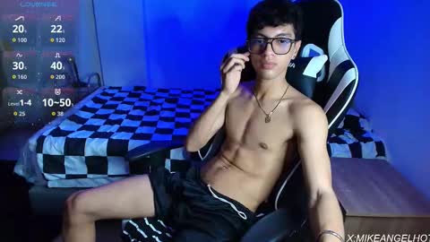 Mike Pineapple online show from 02.20.26