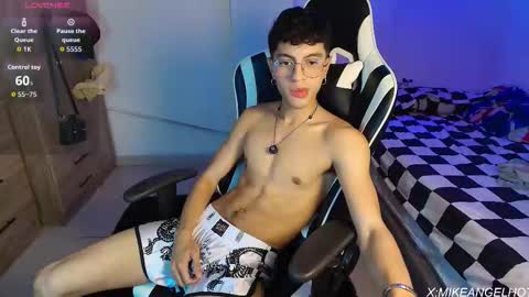 Mike Pineapple online show from 03.19.26