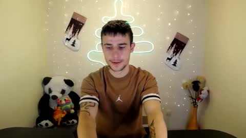 Snapshot of mike_severi chatting on 12.12.24 Mike online show from 12.12.24