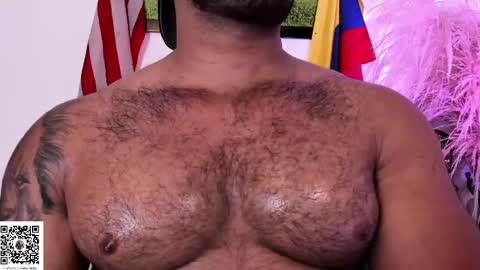 Snapshot of mikeblake_ chatting on 03.04.25 mikeblake_ online show from 03.04.25