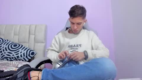 Snapshot of mikebradley15 chatting on 02.09.26 mikebradley15 online show from 02.09.26