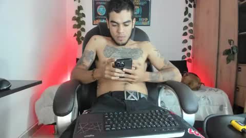 Snapshot of mikee_scooth chatting on 02.16.25 mikee_scooth online show from 02.16.25