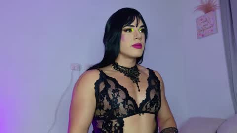 Snapshot of mikegaitan1 chatting on 10.16.25 mikegaitan1 online show from 10.16.25