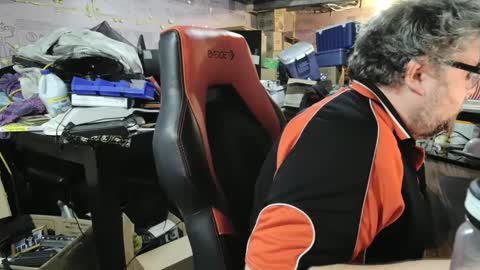 Snapshot of mikejws chatting on 03.10.25 mikejws online show from 03.10.25