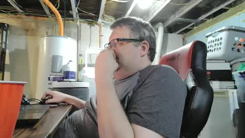 Snapshot of mikejws chatting on 09.08.25 mikejws online show from 09.08.25