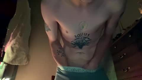 Snapshot of mikeswanston chatting on 11.06.25 Mike Swanston online show from 11.06.25