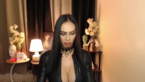 Mistress MikeyAlawi online show from 01.30.25