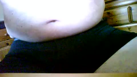 Snapshot of mikeybed chatting on 06.24.26 mikeybed online show from 06.24.26