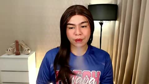 Snapshot of mikha_sensual chatting on 02.12.25 Theresa Luna online show from 02.12.25