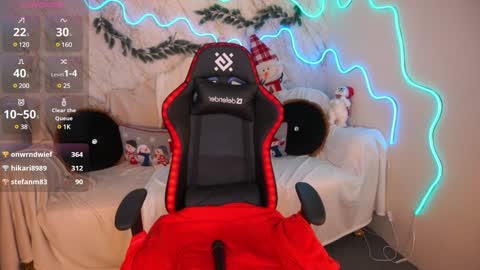 Snapshot of mikiikiwi chatting on 12.29.24 Miki online show from 12.29.24