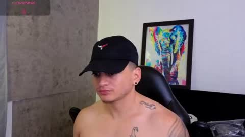 Snapshot of mikke_love chatting on 06.21.26 MIKKE online show from 06.21.26