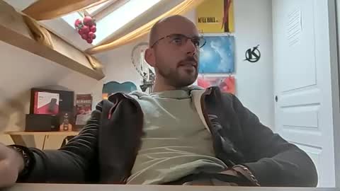 mikmik91 online show from 12.18.24