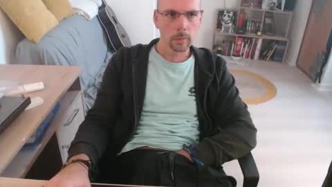 mikmik91 online show from 10.13.25