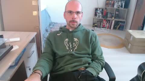 mikmik91 online show from 10.17.25