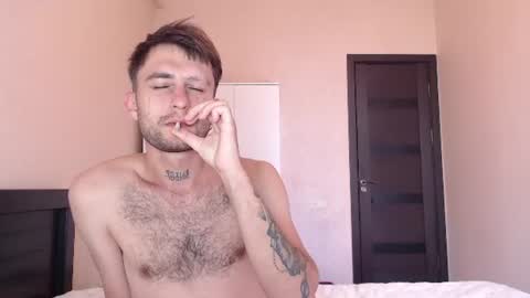 Snapshot of mikw63 chatting on 08.05.26 Sin online show from 08.05.26