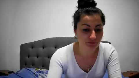 Mikyloveu online show from 03.03.25