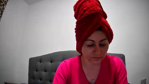 Mikyloveu online show from 03.21.26