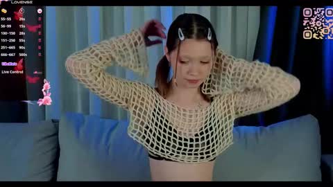 Milkiss online show from 11.21.25