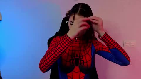 Milkiss online show from 12.05.25