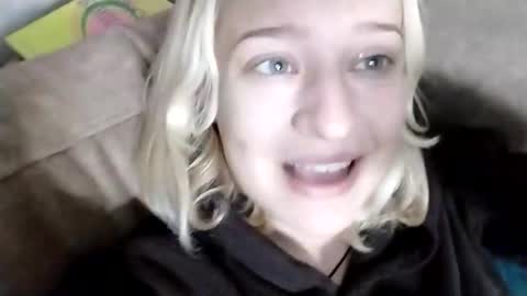 Snapshot of mila_420 chatting on 09.17.25 Mila 420 online show from 09.17.25