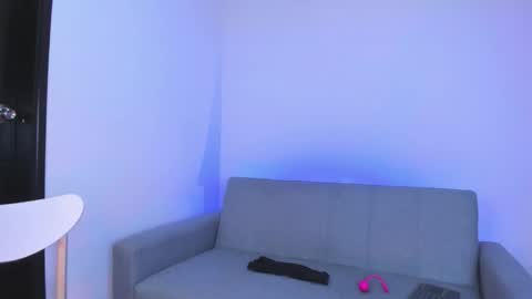 mila  online show from 01.10.26