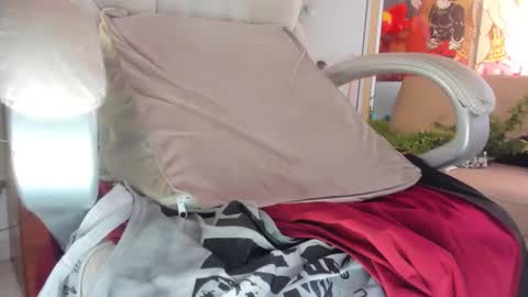 Mila Dash online show from 09.25.25