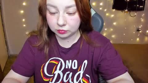 Snapshot of mila_foxxxy chatting on 12.03.24 Mila shy sensual person  online show from 12.03.24