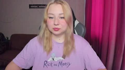 Mila shy sensual person  online show from 11.05.25