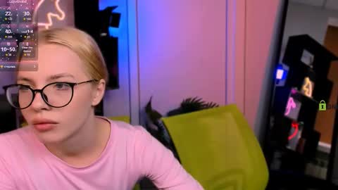 mila_glow online show from 11.23.25