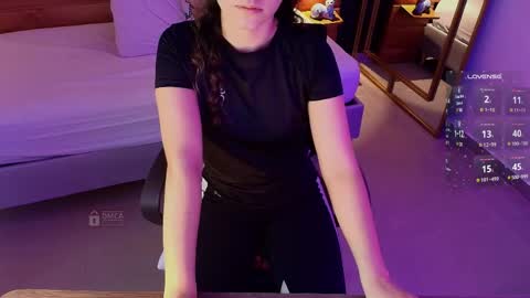 Snapshot of mila_kiitty chatting on 04.20.26 Milena online show from 04.20.26