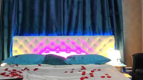 mila_kinor online show from 02.12.25