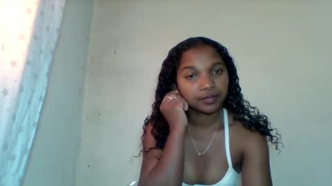 Snapshot of mila_lunah chatting on 04.26.26 mila_lunah online show from 04.26.26