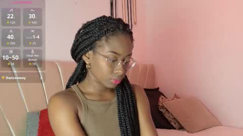 Mila  Max online show from 10.25.25