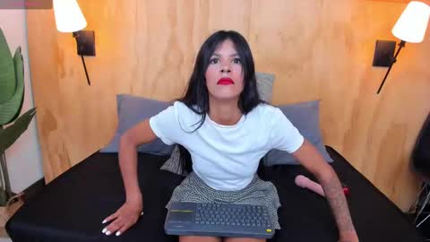 Mila and samy online show from 09.23.25