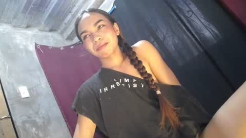 Snapshot of mila_seductressxx chatting on 06.13.26 mila_seductressxx online show from 06.13.26