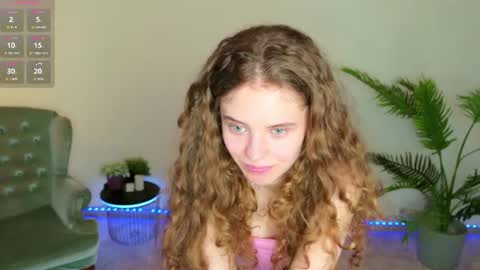 Snapshot of mila_stain chatting on 06.14.26 Mila online show from 06.14.26