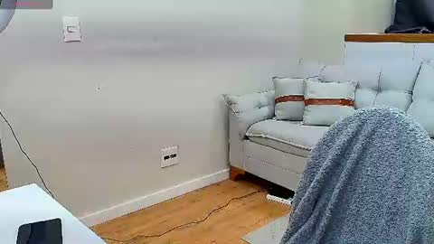 Snapshot of mila_vvoss chatting on 07.22.26 Mila Voz online show from 07.22.26