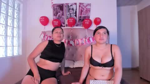 Snapshot of milaa__rosee chatting on 02.14.26 Mila online show from 02.14.26