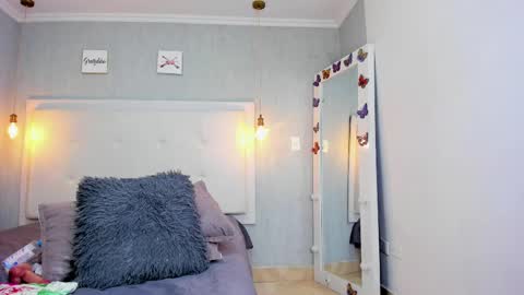          online show from 01.12.25