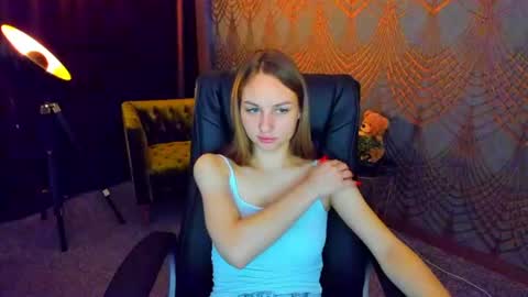 Snapshot of milaaddam chatting on 06.25.26 Milla online show from 06.25.26