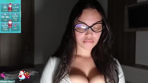 Snapshot of milabritton1 chatting on 12.16.25 Vale online show from 12.16.25