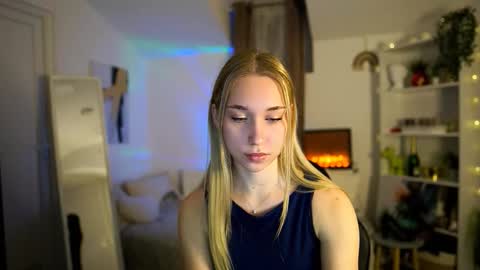 MilaBunny1 online show from 01.14.26