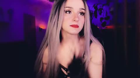 MiladyJolie online show from 09.09.25