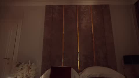        online show from 12.05.25