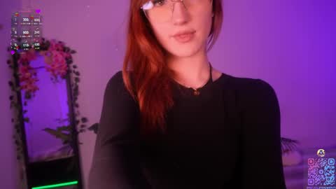 Snapshot of milaflameee_ chatting on 05.25.26 Mila . online show from 05.25.26