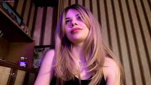 Snapshot of milakittys chatting on 06.11.26 milakittys online show from 06.11.26