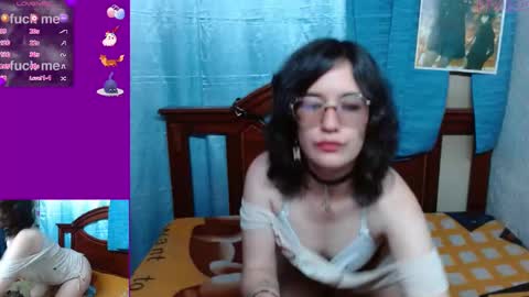 Snapshot of milalunala chatting on 02.08.25 Mila-Lunala online show from 02.08.25