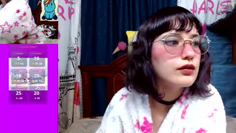 Snapshot of milalunala chatting on 09.11.25 Mila-Lunala online show from 09.11.25